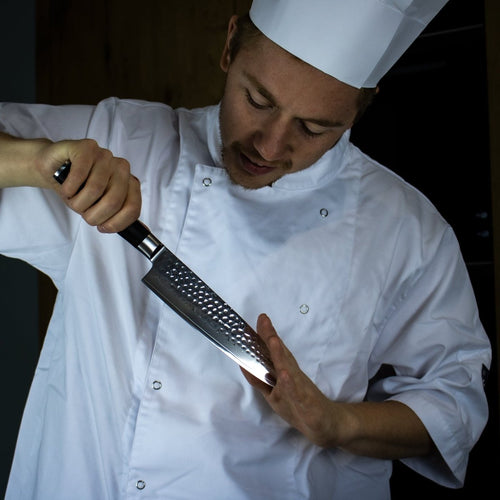 Japanese-Style Hammered Santoku Knife – 7.1 inches (18 cm) Precision Blade